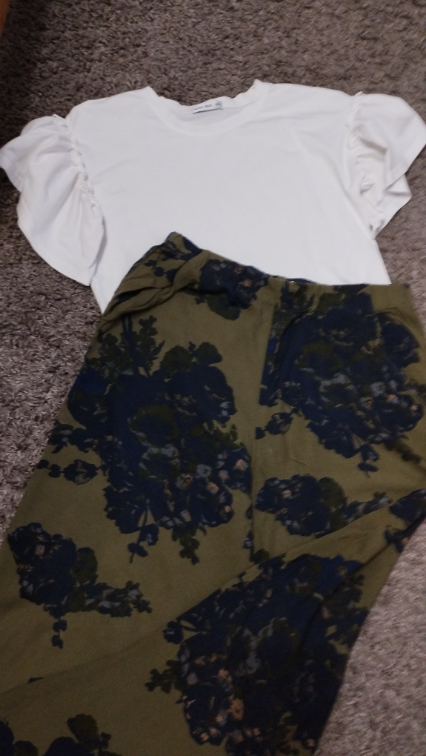 Majica i pantalone  slika #4