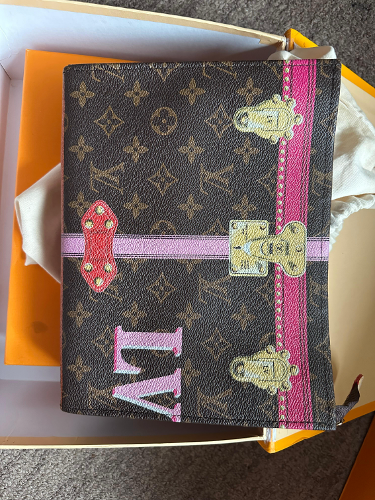LV trunk pochette 