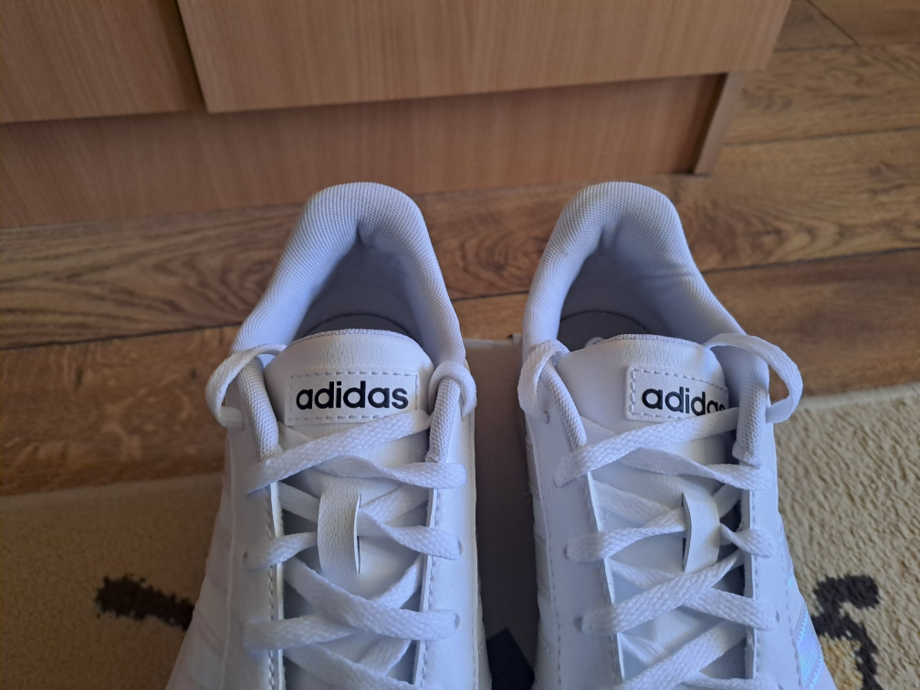 Adidas patike slika #2