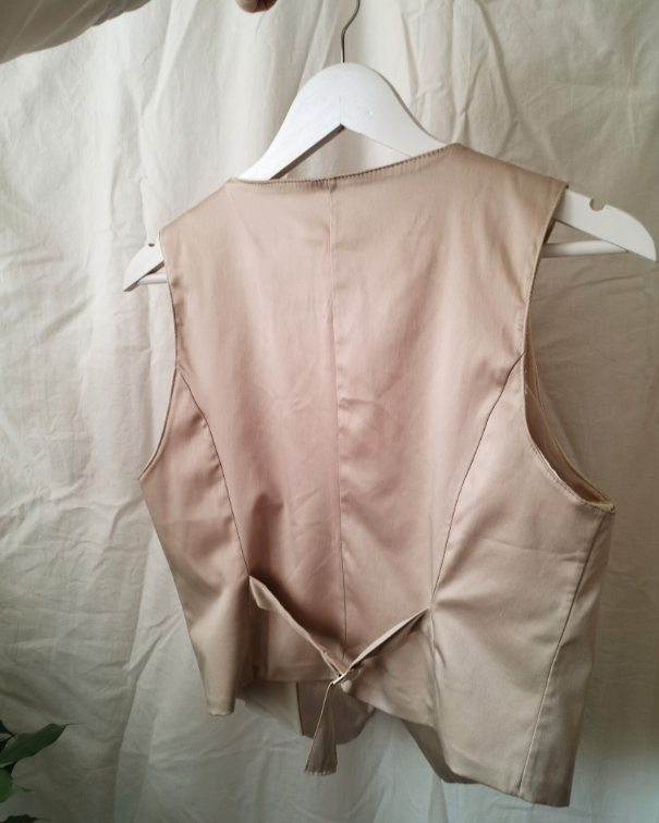 Italijanski bež prsluk slika #5