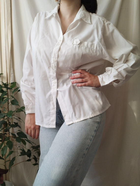 Bela oversized košulja slika #2