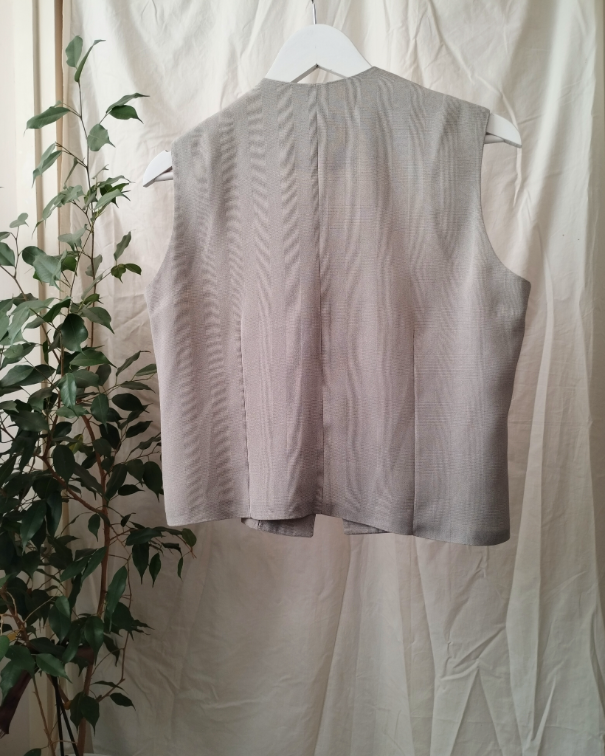 Vintage prsluk sa dugmićima slika #3