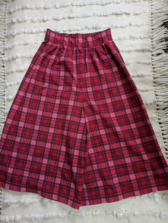 Vintage karirane bermude slika #2