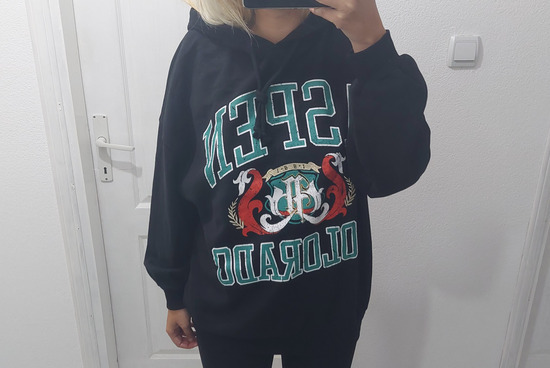 Bershka duks S / M slika #3