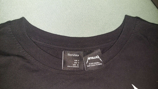 Bershka x Metallica crop slika #3
