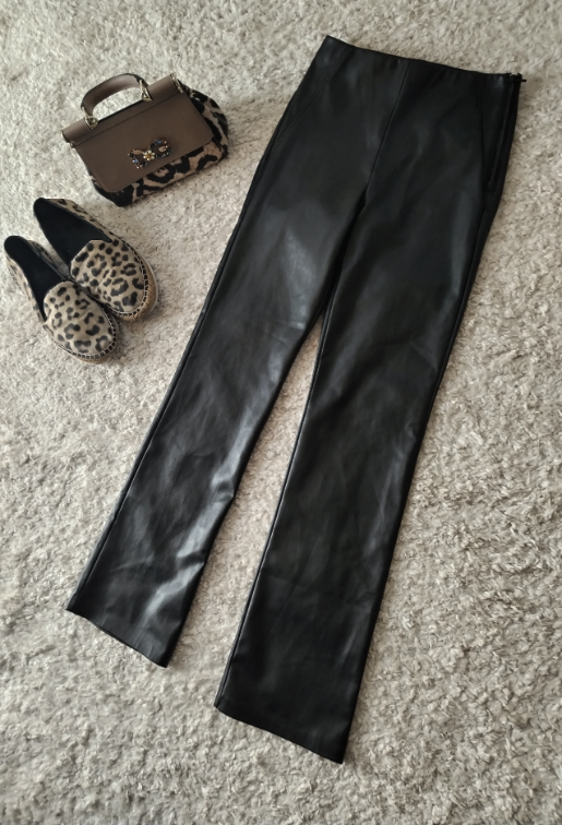 ZARA kožne pantalone ☆ Vel XS ☆ Polyuretan slika #4