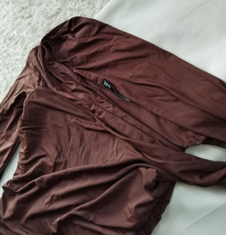 ZARA top sa jednim rukavom slika #3