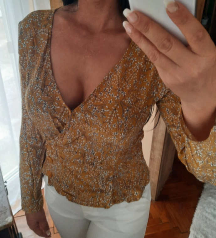 H&M pastelna cvetna bluza  slika #2