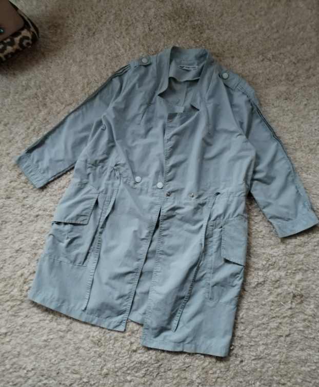 Šuškavi mantil svetlo plave boje ☆ Vel XS ☆ slika #3