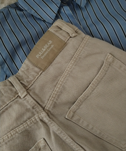 PULL & BEAR visoki struk zvonaste farmerke thumbnail #2