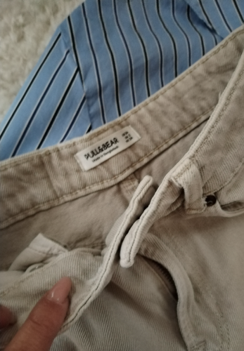 PULL & BEAR visoki struk zvonaste farmerke thumbnail #4