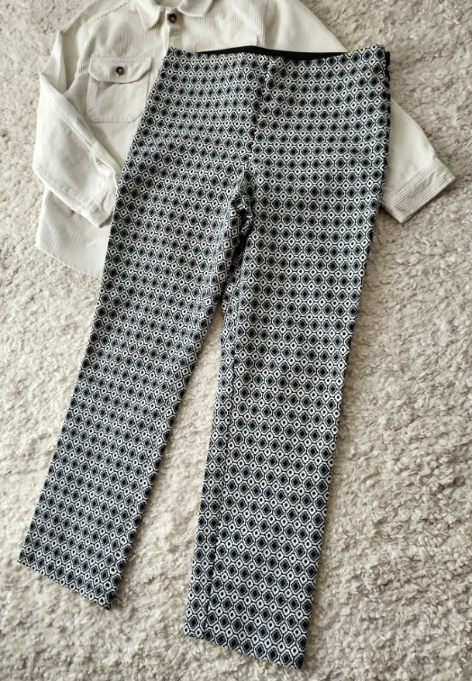 ZARA uske pantalone sa printom slika #4