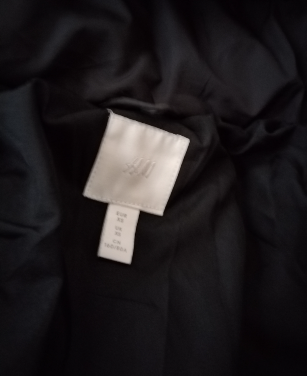 H&M mat crna punjena štepana jakna za preporuku slika #4