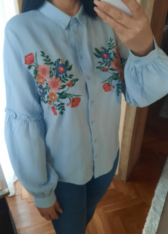 Svetlo plava kosulja sa vezom i boho rukavima slika #4