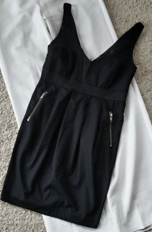 Mini uska haljinica slika #1