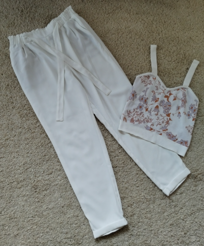 STRADIVARIUS pantalone duboke na vezivanje