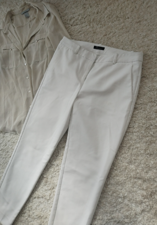 Bele cigaret pantalone do članka slika #2
