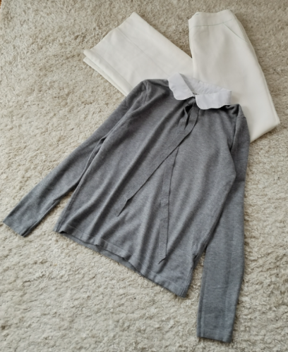 Udobne duboke pantalone sitno plisirane sa vezivan
