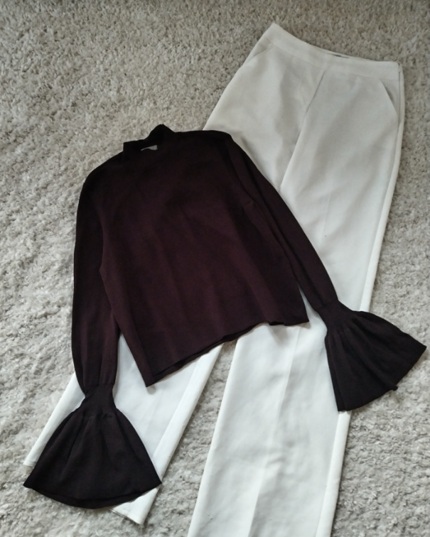 H&M bluza sa zvono rukavima slika #1