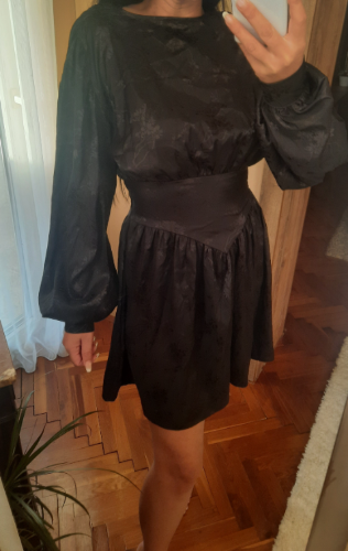 Prelepa saten svecana haljina
