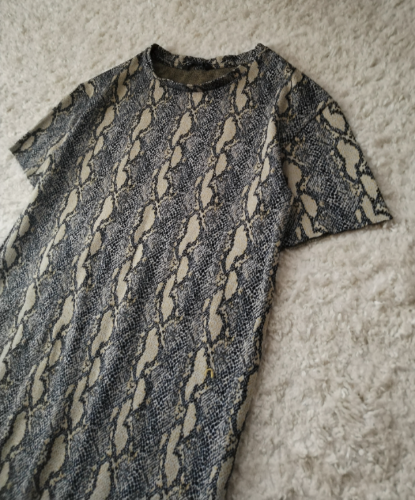 Haljina snake print sa zlatkastim nitima thumbnail #2