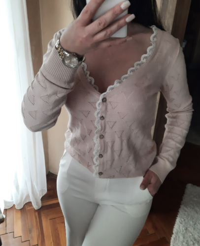 DILVIN svetlo roze pulover