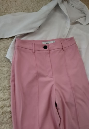BERSHKA roze pantalone