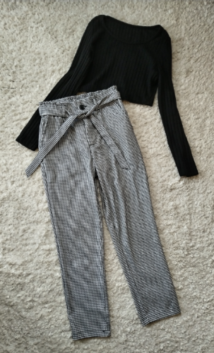 Uske pantalone visoki struk