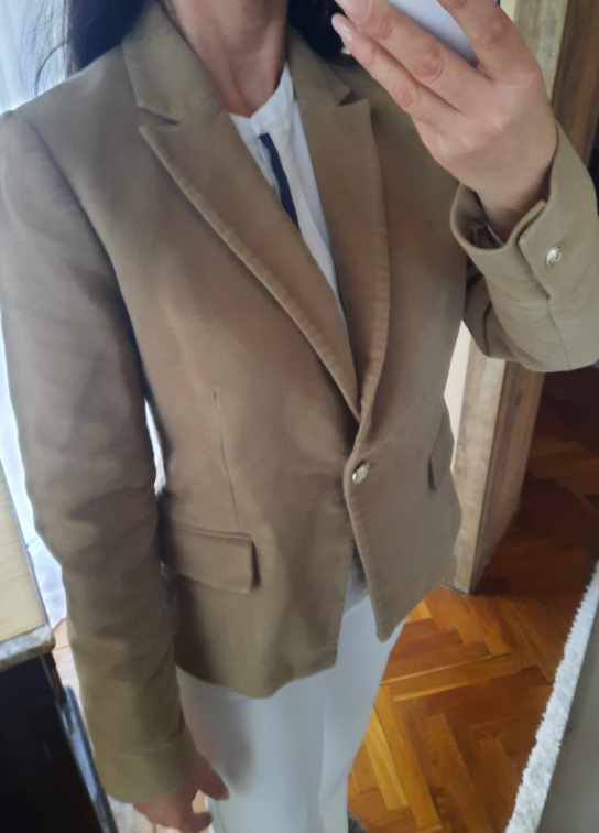 MANGO plišani sako sa zlatnim dugmicima slika #3