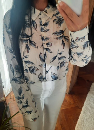Kosulja bela sa plavim lišćem
