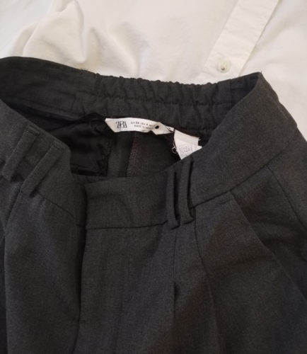 ZARA top pantalone sive boje sa faltama  thumbnail #3