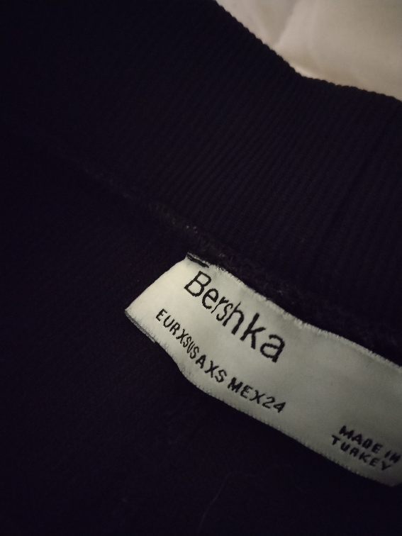 Bershka rebraste zvoncare slika #5