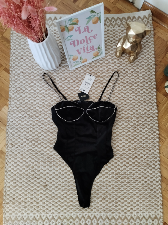 Zara novi plišani elegantni bodi M/L slika #1