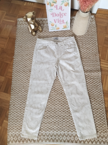 Tanje pantalone sa zmijskim printom