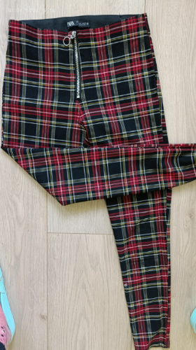 Zara pantalone