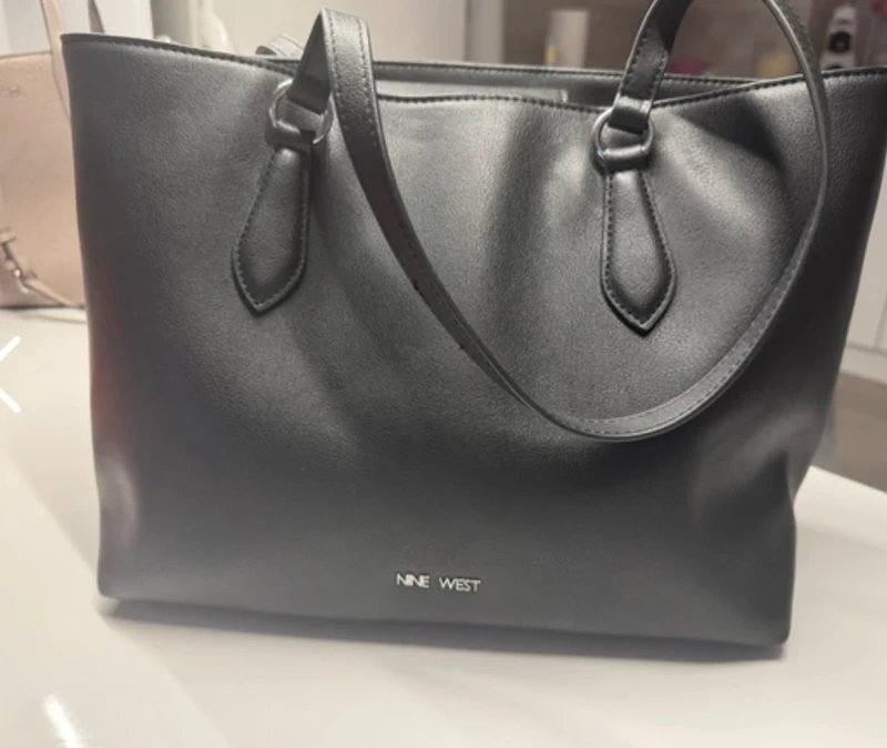 Nova Nine West crna torba slika #4