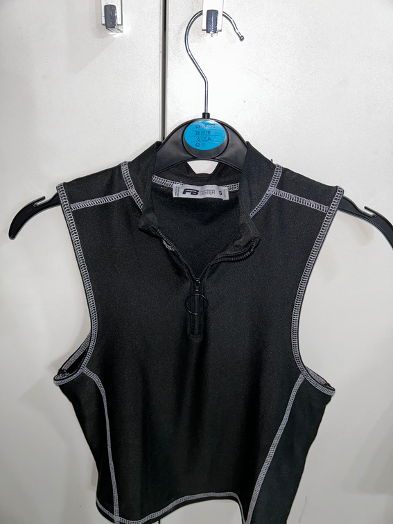 Crop top majica slika #3
