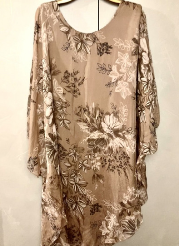 2.600 din% Viskoza Svila Novo Italy haljina tunika