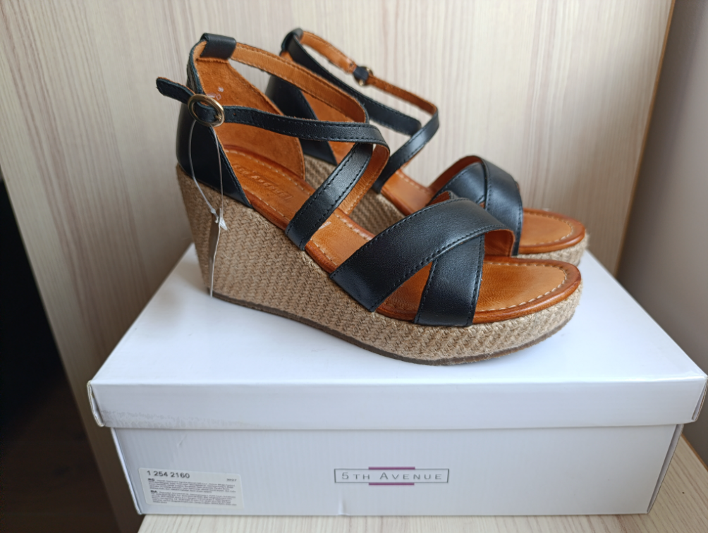 5th Avenue sandale - prava koža NOVO etiketa slika #1