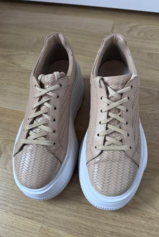 Badura kozne patike slika #2