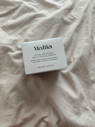 Medik8 krema