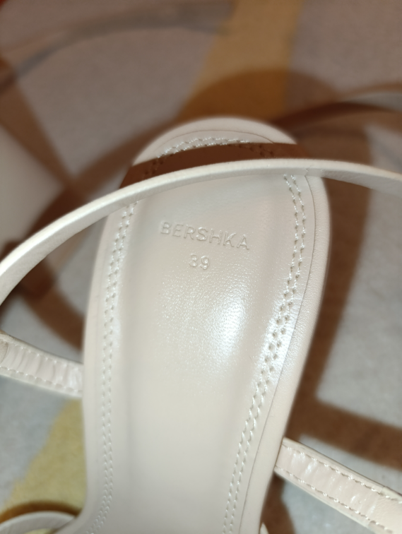 Bershka sandale NOVO slika #5