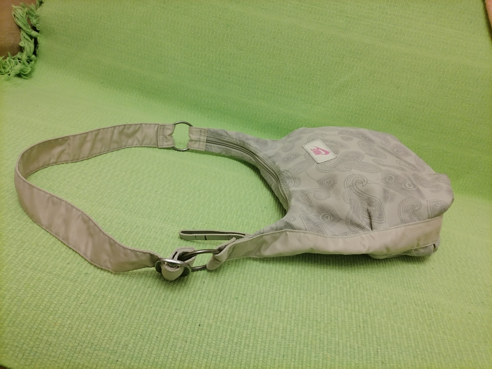 Original Nike siva torbica slika #3