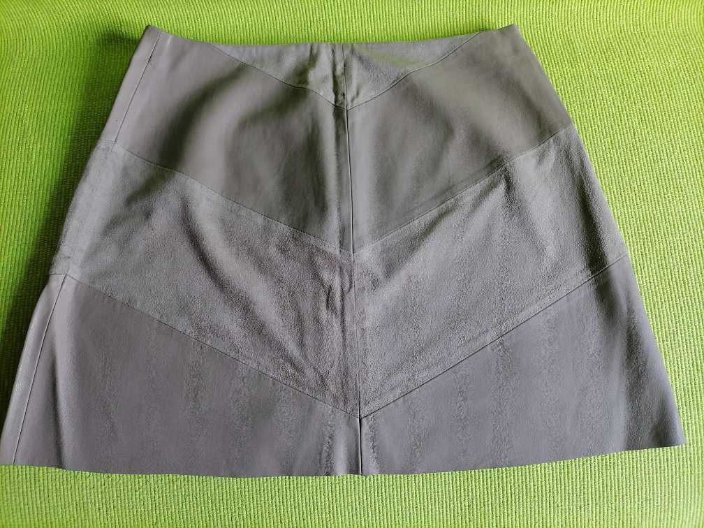 Siva suknjica Zara od eko kože  L slika #1