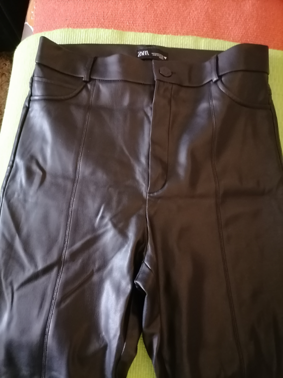 Nove kožne pantalone Zara L slika #2