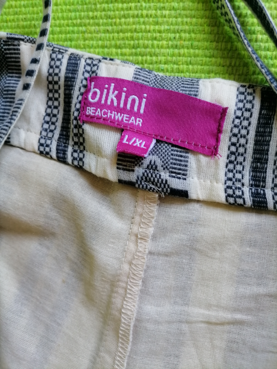 Nove pantalone širokih razrezanih nogavica  L / XL slika #4