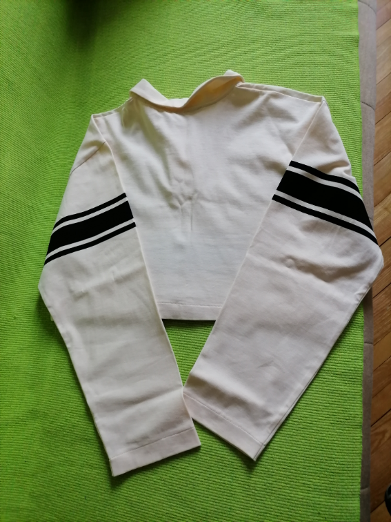 Nov crop top dugih rukava Zara  M slika #4