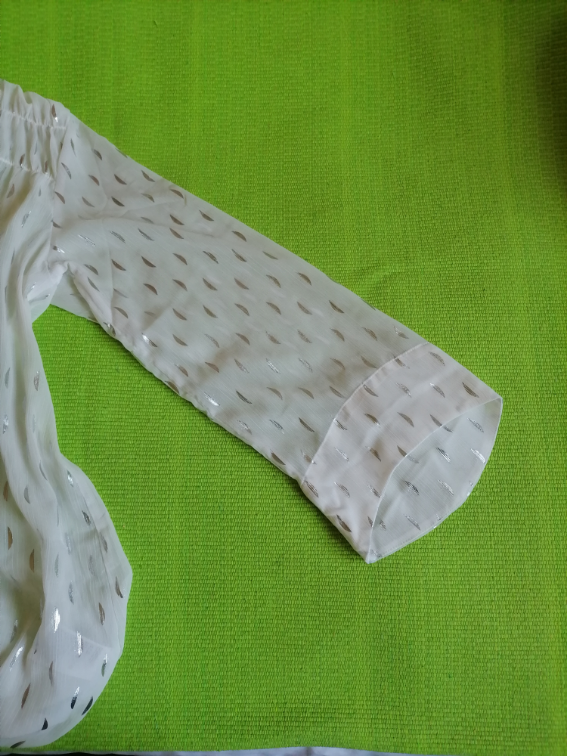 Nova bela haljina sa srebrnastim šarama H&M   M slika #5
