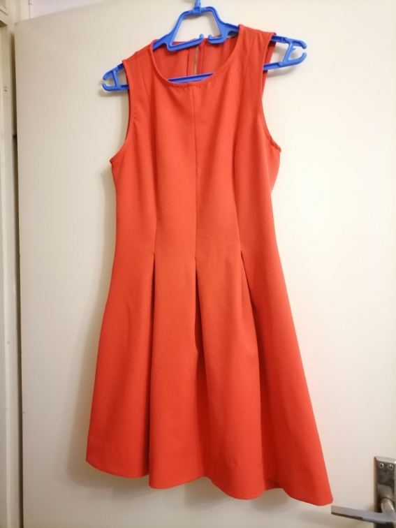 Crvena mini haljina Bershka  L slika #1