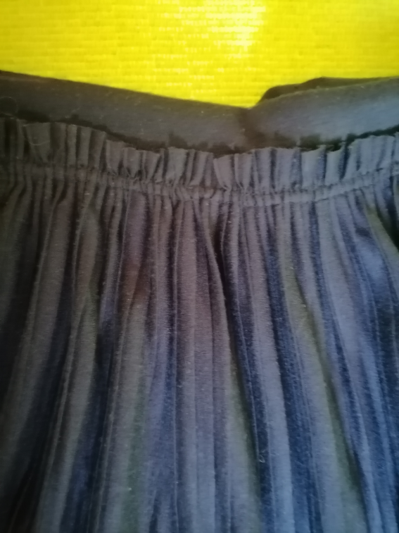 Tamno teget plisirana suknjica H&M   XS slika #2